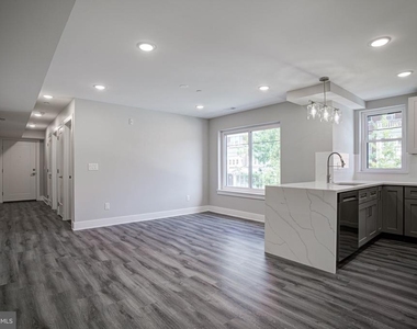 540 S 52nd Street - Photo Thumbnail 9