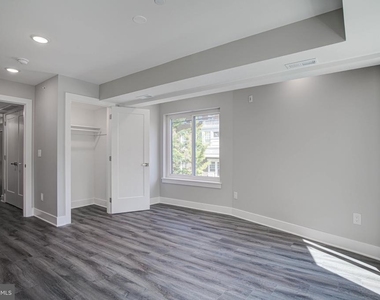 540 S 52nd Street - Photo Thumbnail 13