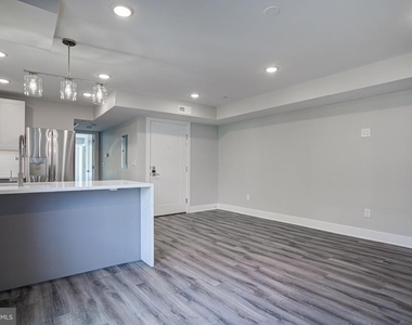 540 S 52nd Street - Photo Thumbnail 20