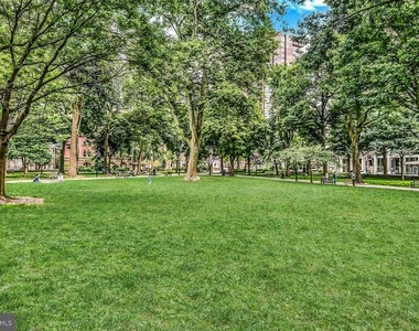 1316 Pine Street - Photo Thumbnail 6