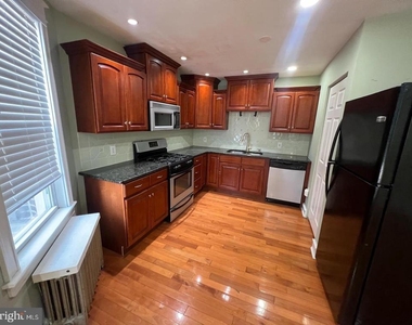 3204 Fanshawe St - Photo Thumbnail 5