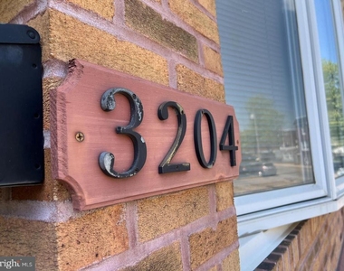 3204 Fanshawe St - Photo Thumbnail 16
