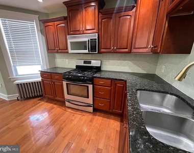 3204 Fanshawe St - Photo Thumbnail 4
