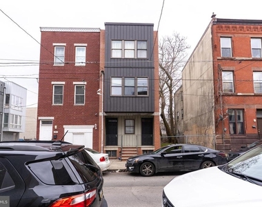 1915 N 18th Street - Photo Thumbnail 9