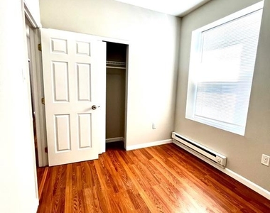 7106 Devon Street - Photo Thumbnail 7