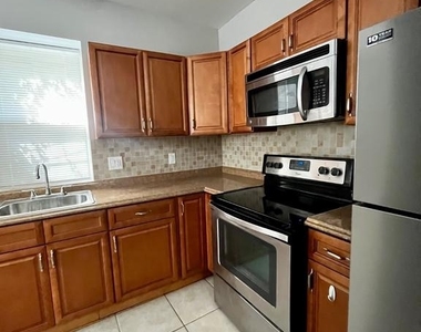 7106 Devon Street - Photo Thumbnail 10