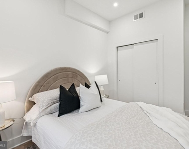 20 W Allens Lane - Photo Thumbnail 51