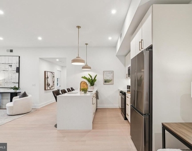 20 W Allens Lane - Photo Thumbnail 32
