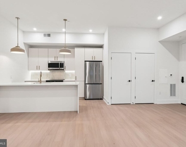 20 W Allens Lane - Photo Thumbnail 9