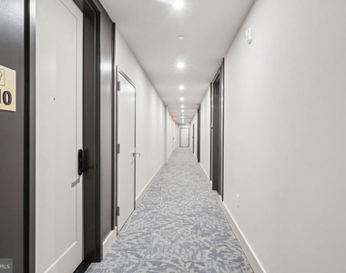 20 W Allens Lane - Photo Thumbnail 1