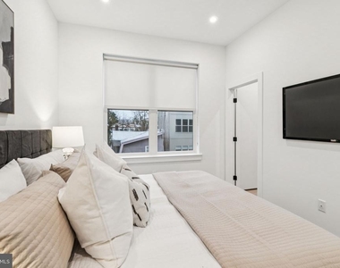 20 W Allens Lane - Photo Thumbnail 41