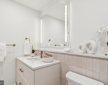 20 W Allens Lane - Photo Thumbnail 1