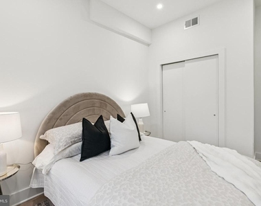 20 W Allens Lane - Photo Thumbnail 50