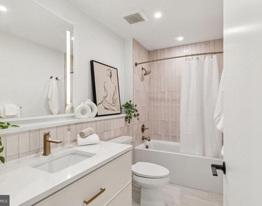 20 W Allens Lane - Photo Thumbnail 8