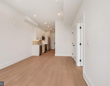 20 W Allens Lane - Photo Thumbnail 3