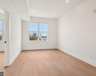 20 W Allens Lane - Photo Thumbnail 8
