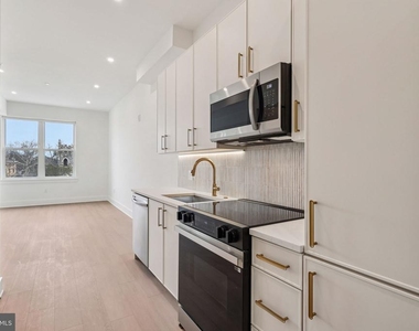 20 W Allens Lane - Photo Thumbnail 5
