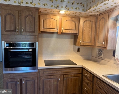 338 Rees Drive - Photo Thumbnail 30
