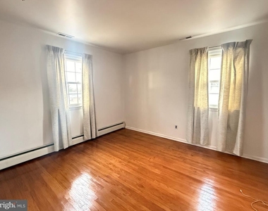 338 Rees Drive - Photo Thumbnail 16