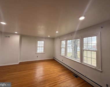 338 Rees Drive - Photo Thumbnail 22