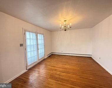 338 Rees Drive - Photo Thumbnail 11