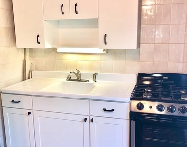 4001 Center Avenue - Photo Thumbnail 4