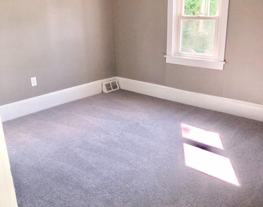 4001 Center Avenue - Photo Thumbnail 9