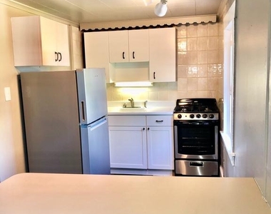 4001 Center Avenue - Photo Thumbnail 3