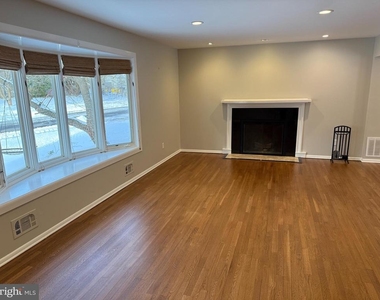 21 Forester Drive - Photo Thumbnail 8