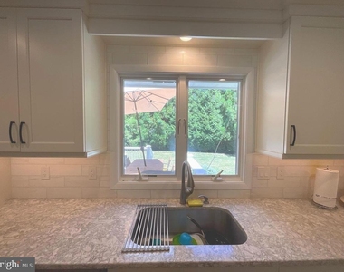 21 Forester Drive - Photo Thumbnail 6
