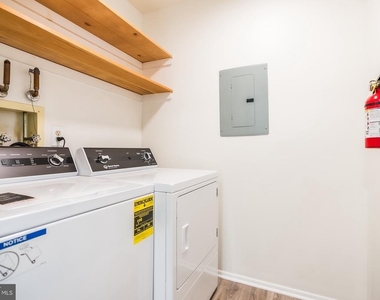 1810 Woodhollow Drive - Photo Thumbnail 7