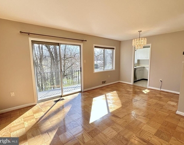 10670 Weymouth Street - Photo Thumbnail 1