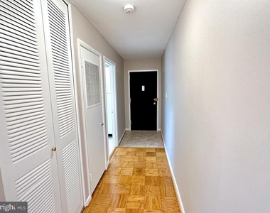 10670 Weymouth Street - Photo Thumbnail 11