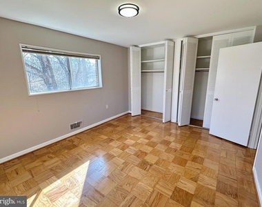 10670 Weymouth Street - Photo Thumbnail 9