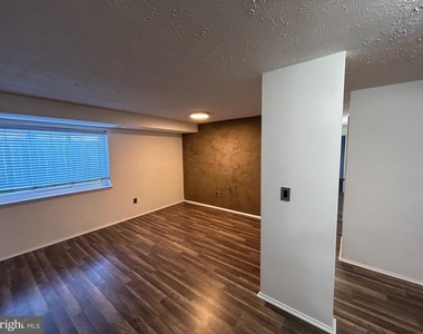 12405 Hickory Tree Way - Photo Thumbnail 12