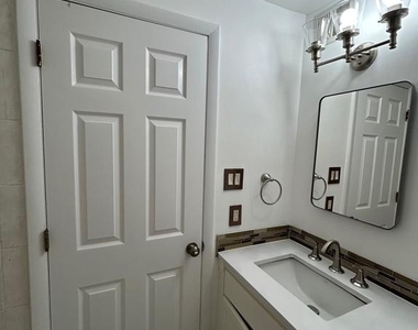12405 Hickory Tree Way - Photo Thumbnail 7