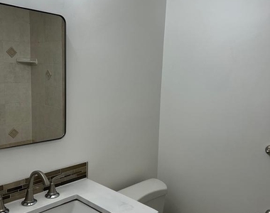 12405 Hickory Tree Way - Photo Thumbnail 4