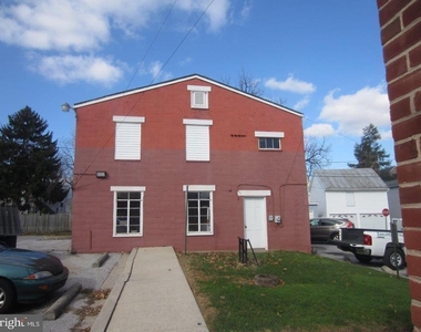 28 Liberty Street - Photo Thumbnail 4
