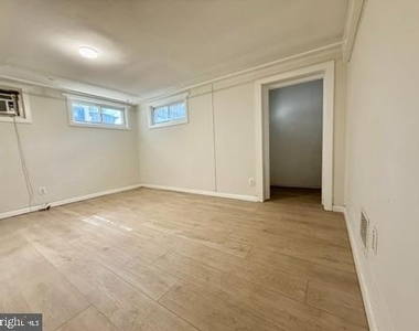 920 Boucher Ave - Photo Thumbnail 6