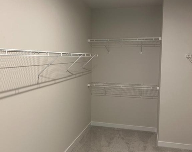 1020 W Lock Road - Photo Thumbnail 8