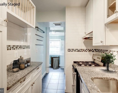 2335 40th Street Nw - Photo Thumbnail 7