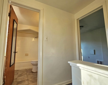 11314 Greiner Street - Photo Thumbnail 16