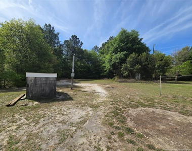 1547 Center Street - Photo Thumbnail 8