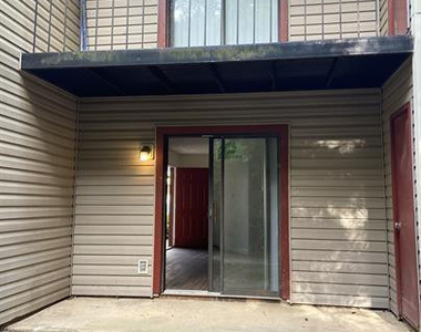 6400 Starbrook Drive - Photo Thumbnail 17