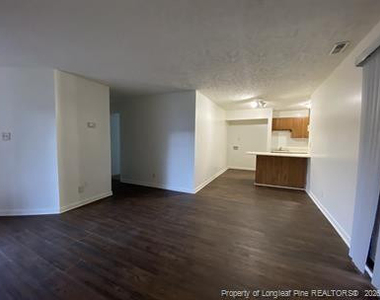6400 Starbrook Drive - Photo Thumbnail 5