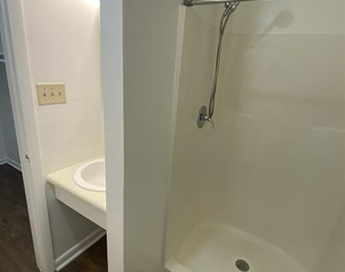 6400 Starbrook Drive - Photo Thumbnail 14