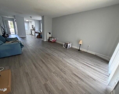 2522 Avent Ferry Road - Photo Thumbnail 1