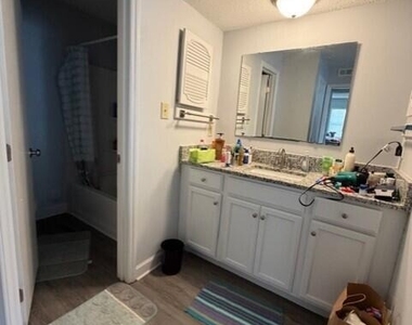 2522 Avent Ferry Road - Photo Thumbnail 4