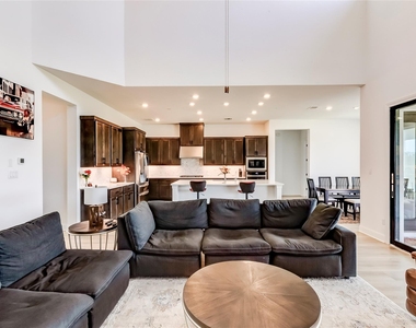 462 Old Stone Rd - Photo Thumbnail 12