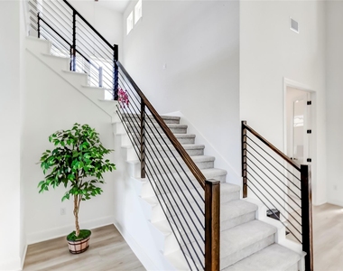 462 Old Stone Rd - Photo Thumbnail 8